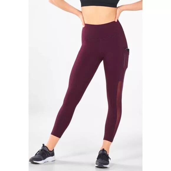 Fabletics Mila Pocket Capri Leggings Burgundy Maroon Womens Large Cropped Mesh - Picture 1 of 6